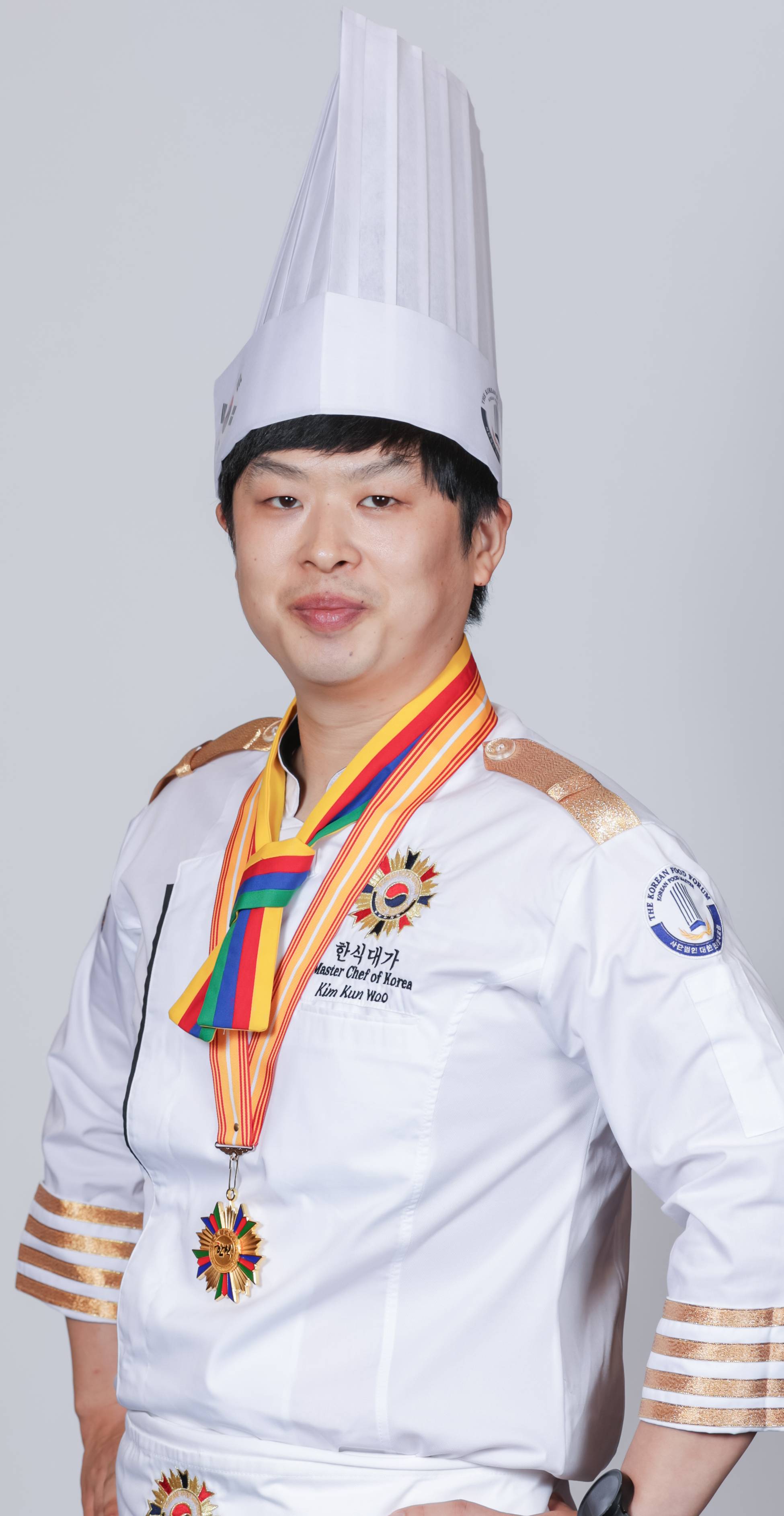 김건우